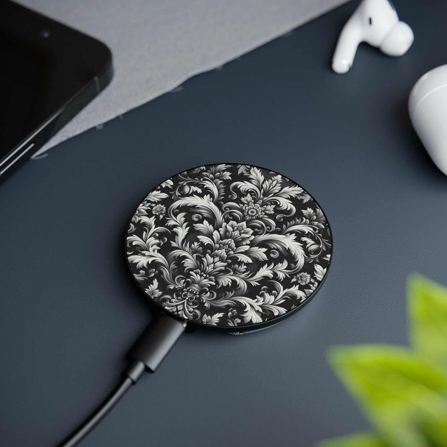 Inkwell | Magnetic Induction Charger